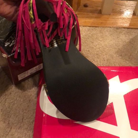 Snake Skin Tassel Heels - Picture 5 of 6